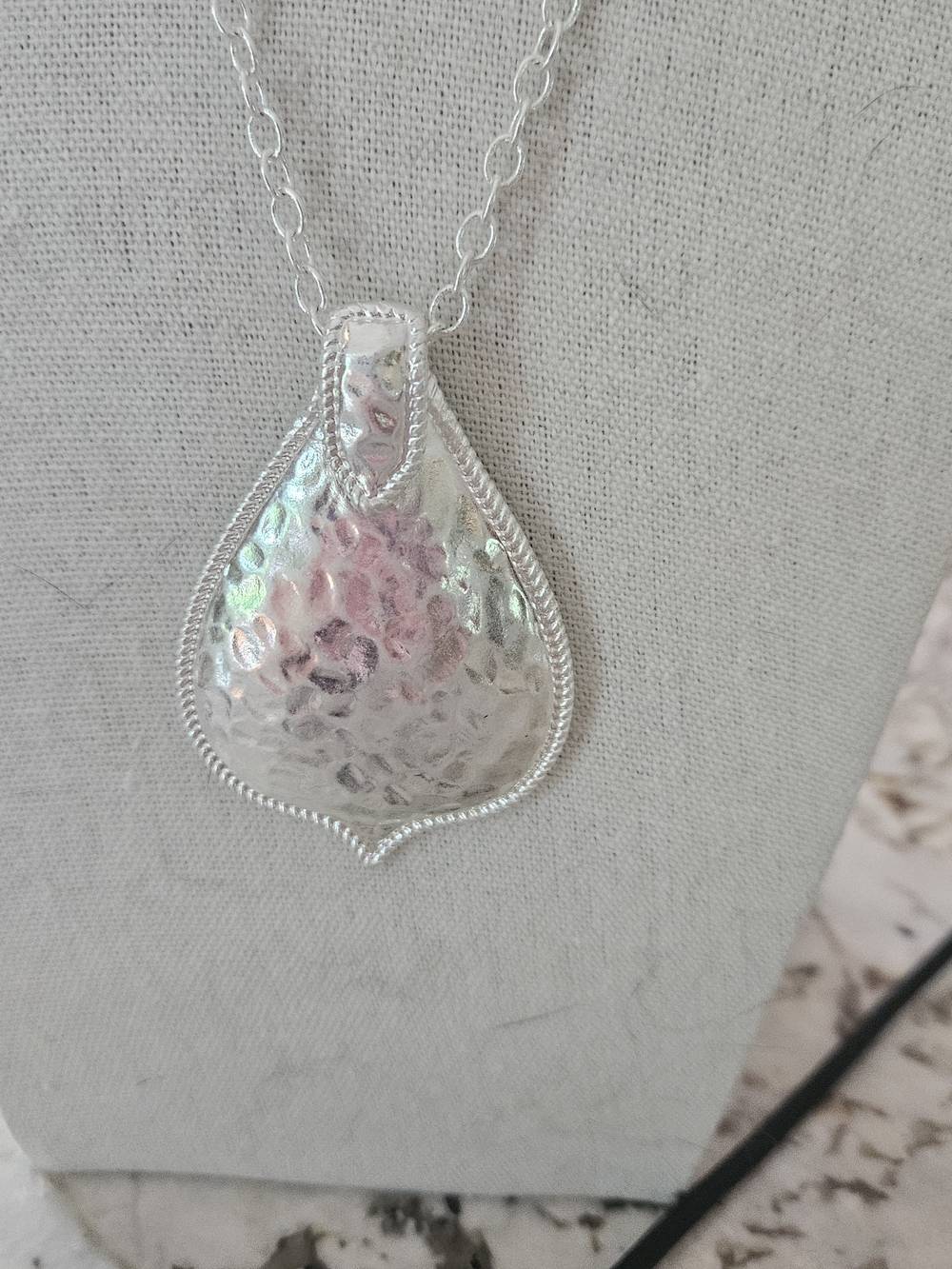 NWT Thalia Sodi silver-tone pendant necklace - Picture 3 of 5